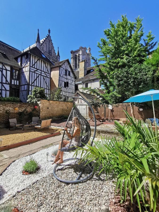 Apartment L'oiseau De La Cathedrale - Calme - Jardin - Wifi Troyes